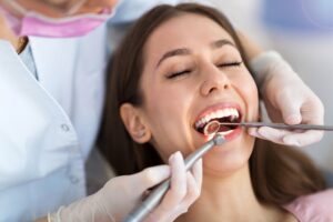 10 Signs Its Time To Visit The Dentist